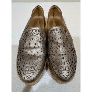 Women's Naturalizer Bronze Perforated platform Espadrilles Size 7.5